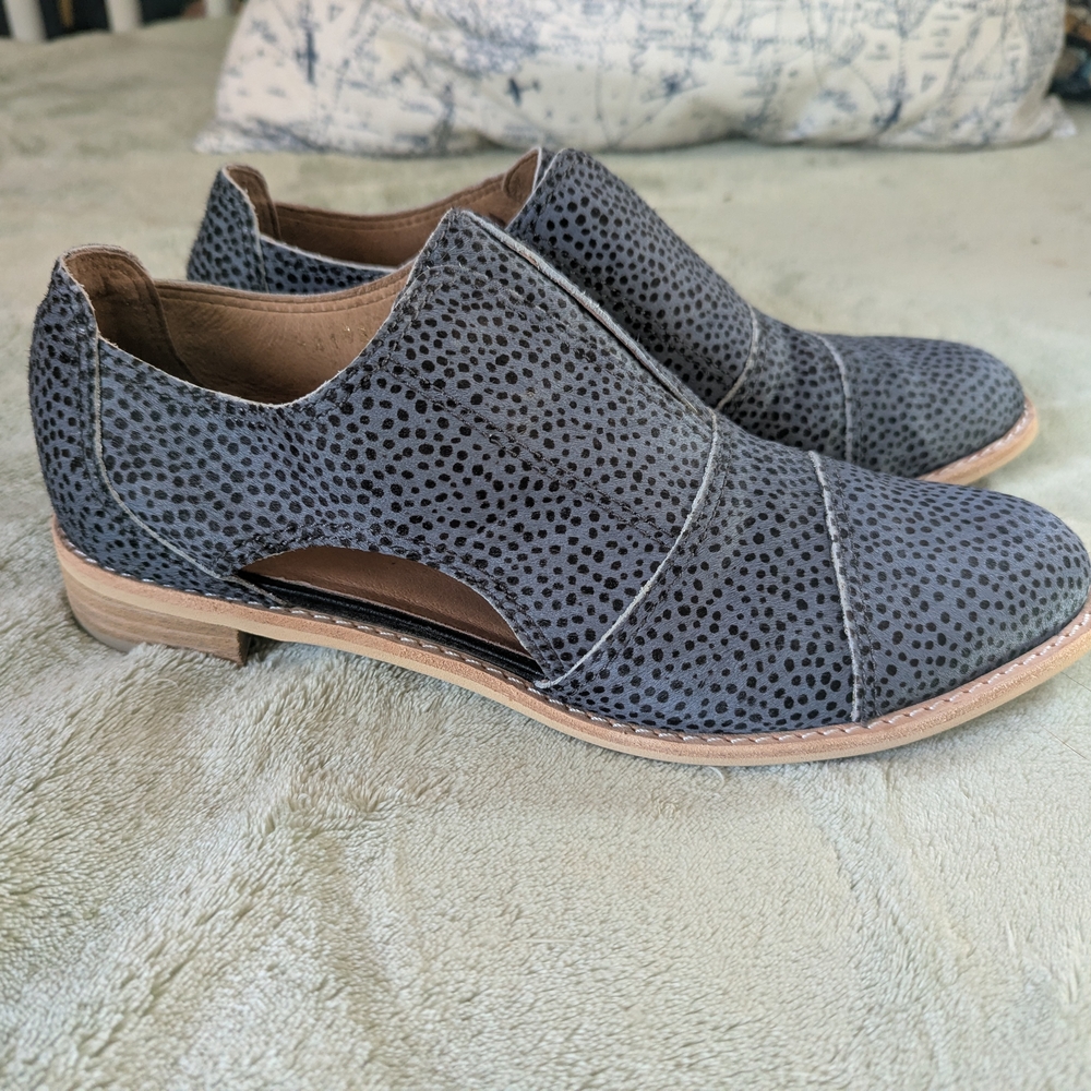 Cutout Cowman Slip On Oxford